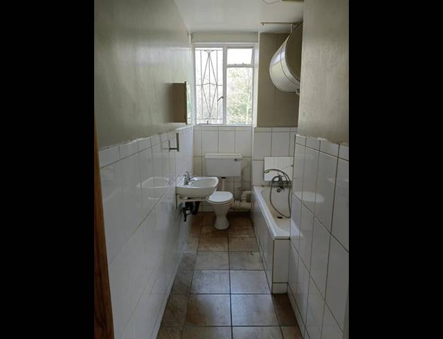 3 BEDROOM APARTMENT FOR SALE IN SASOLBURG